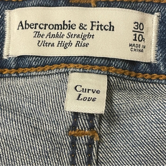 ABERCROMBIE & FITCH Curve Love Ankle Straight Ultra High Rise Jeans - Picture 7 of 10
